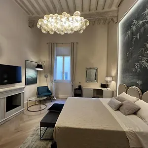 https://casa-del-fauno.it-tuscanyhotel.com